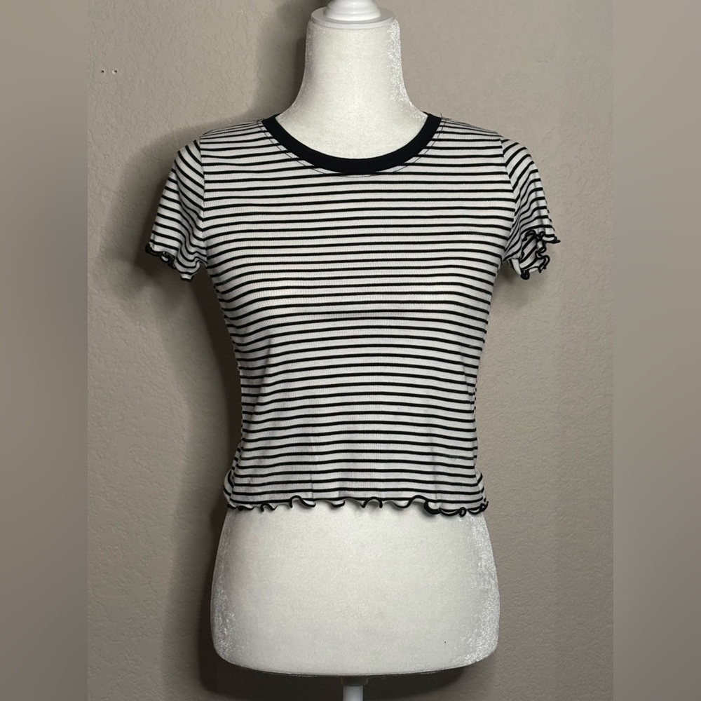 Black & White striped crop | Medium